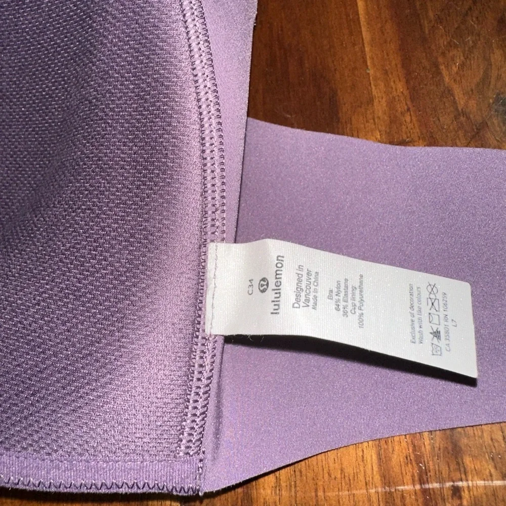 LuLuLemon Floral Lace Women's wireless Bra Purple